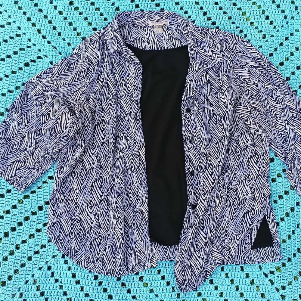 Notations Woman Brand Mock Layered Blouse with Geometric Design